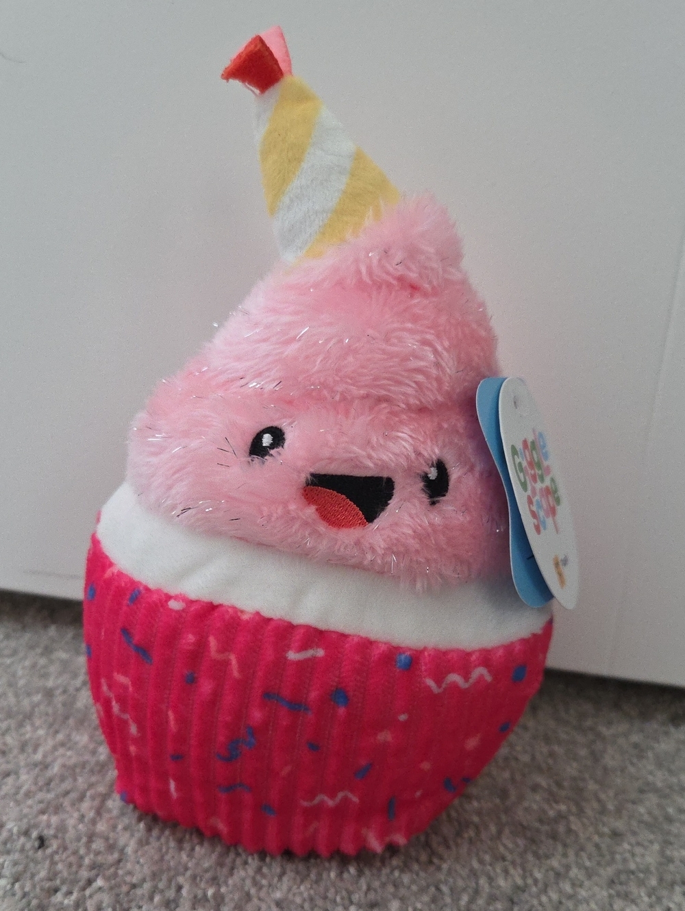 Gigglescape | 7.5" Pink Birthday Cupcake Stuffed Animal